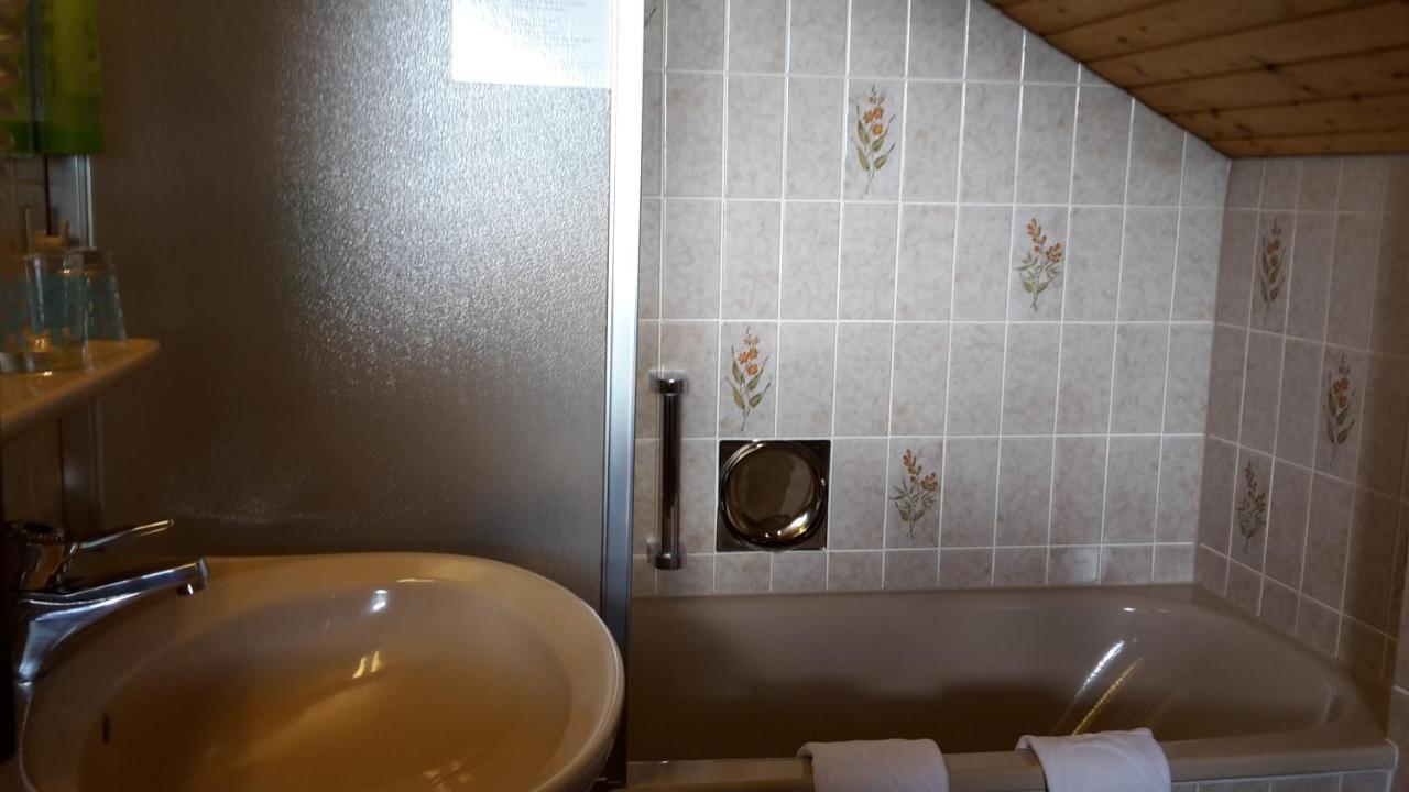 Bergseele Privat- & Retreathotel Schwarzwald トートナウベルク エクステリア 写真