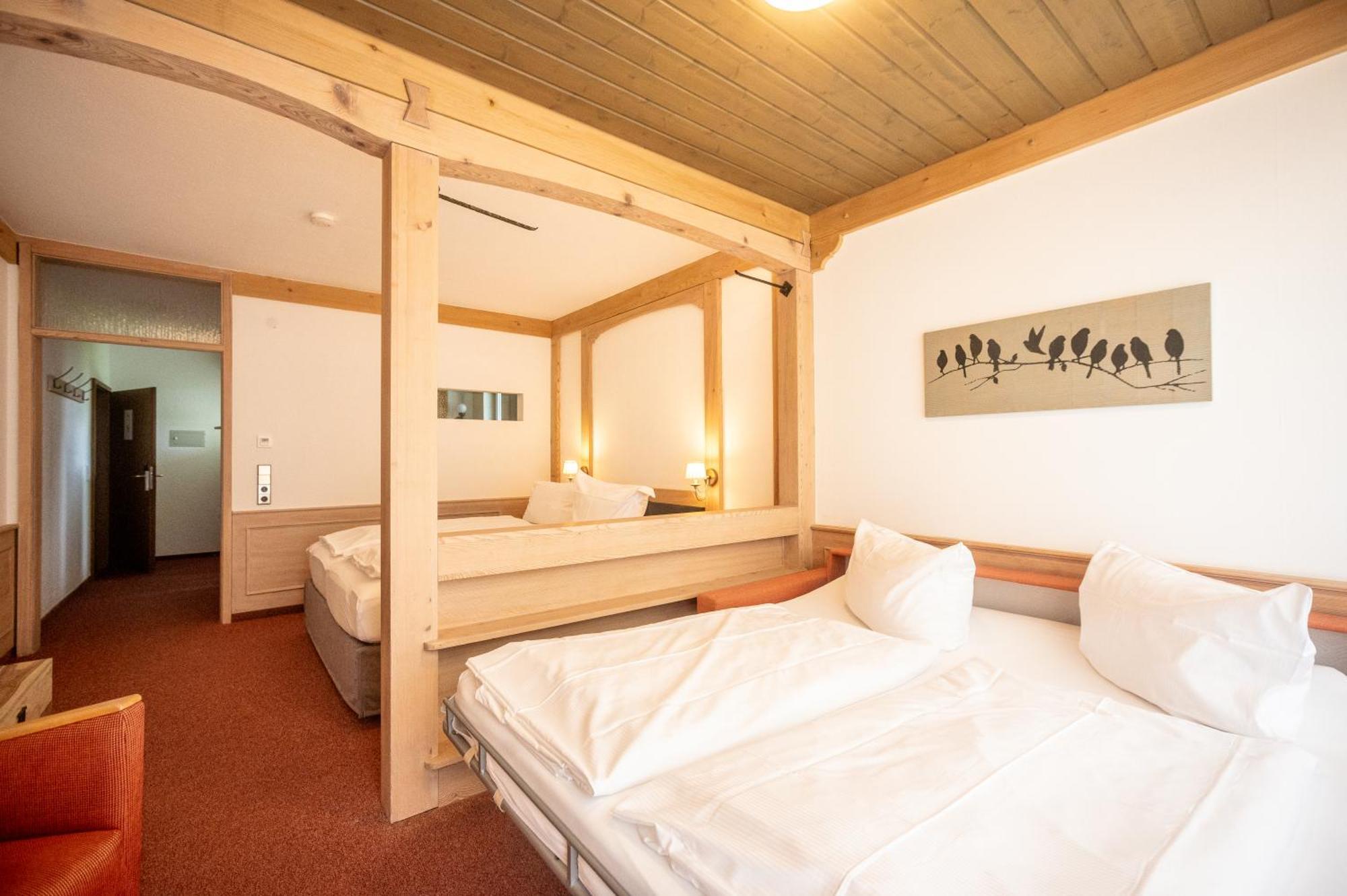 Bergseele Privat- & Retreathotel Schwarzwald トートナウベルク エクステリア 写真